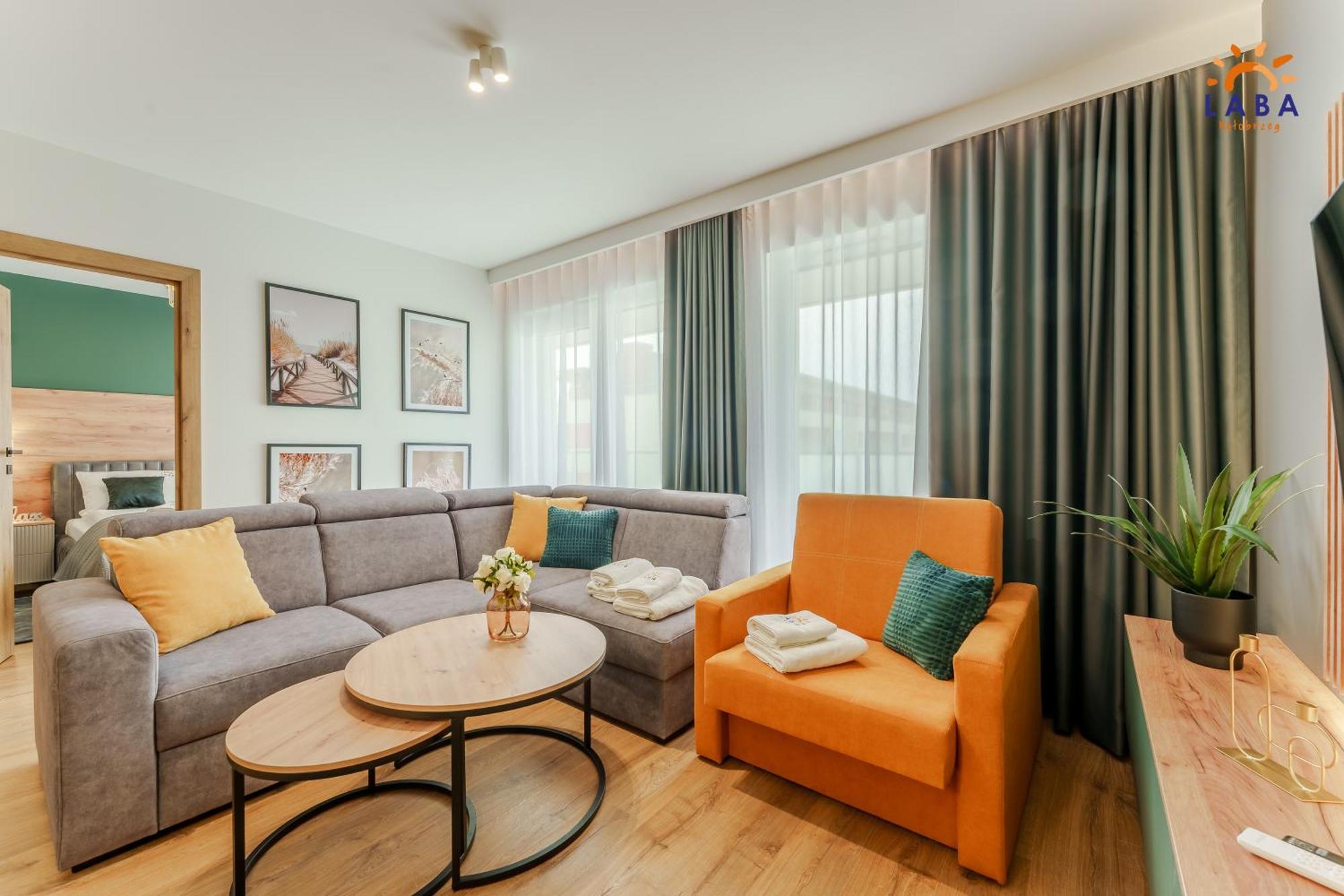 Laba Kolobrzeg Apartamenty Kollataja Z Parkingiem エクステリア 写真