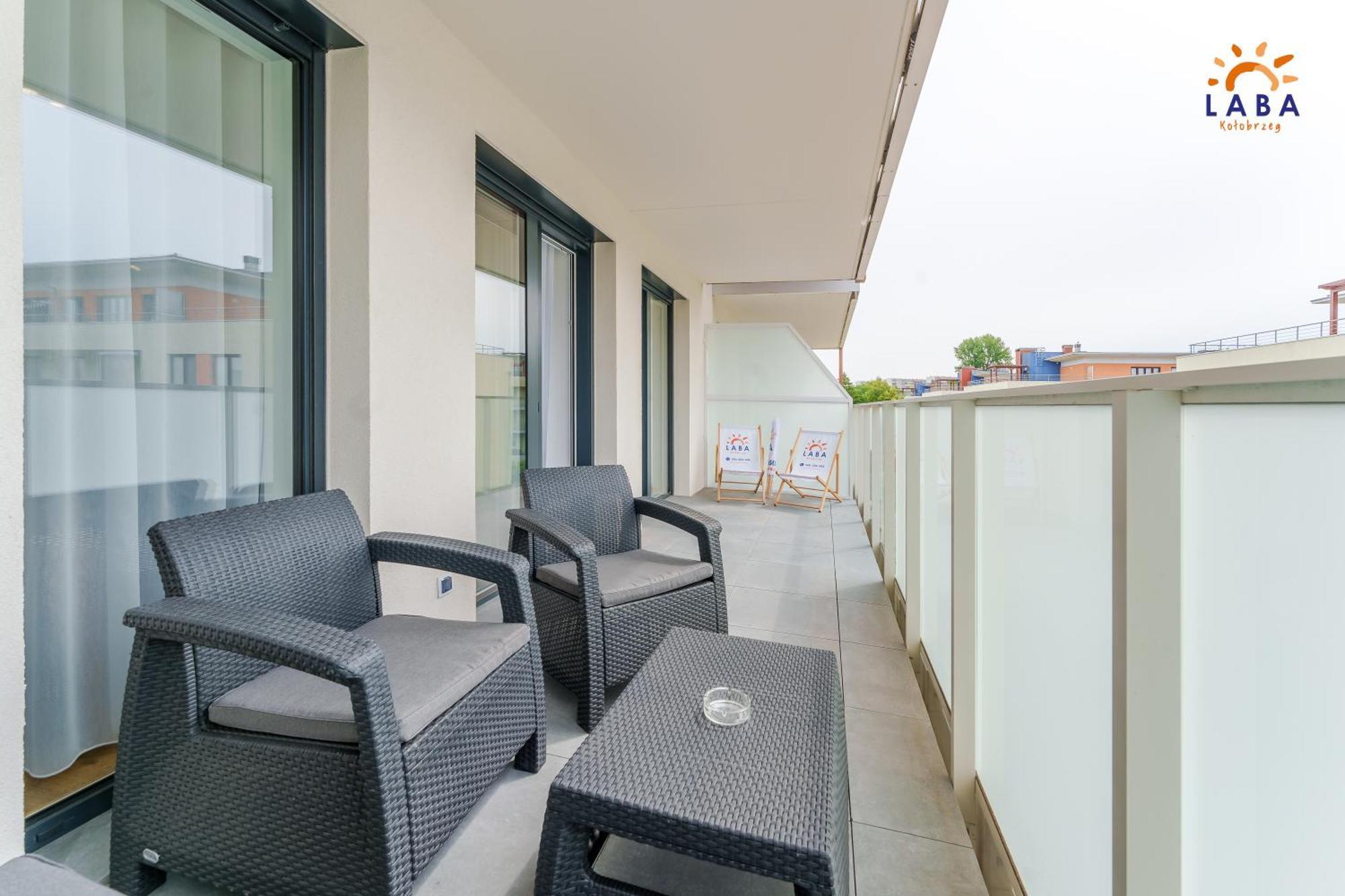 Laba Kolobrzeg Apartamenty Kollataja Z Parkingiem エクステリア 写真