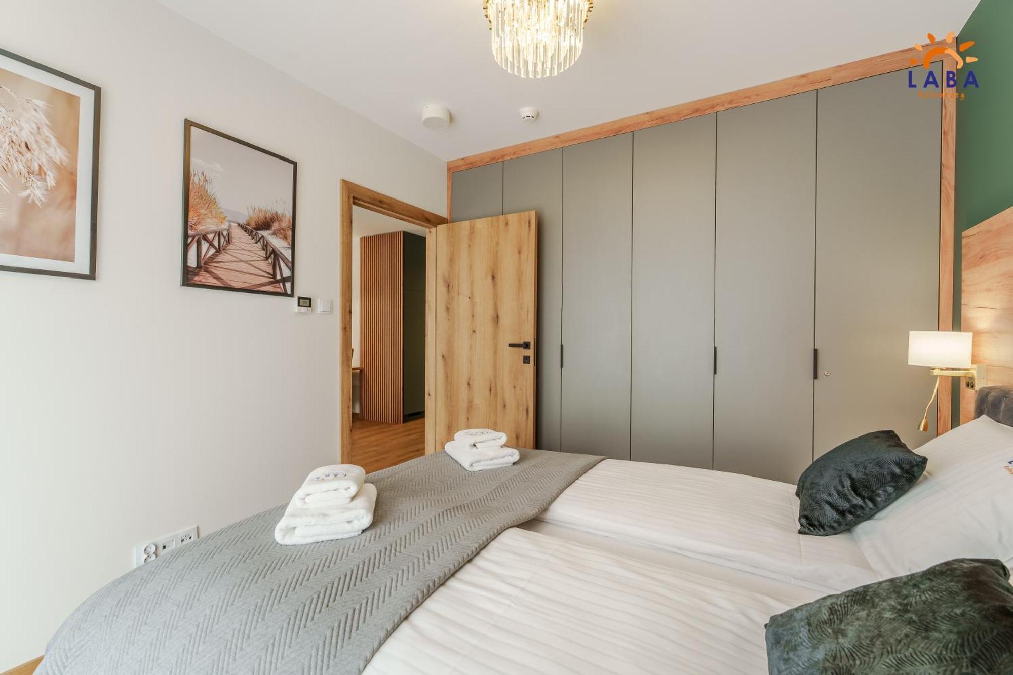 Laba Kolobrzeg Apartamenty Kollataja Z Parkingiem エクステリア 写真
