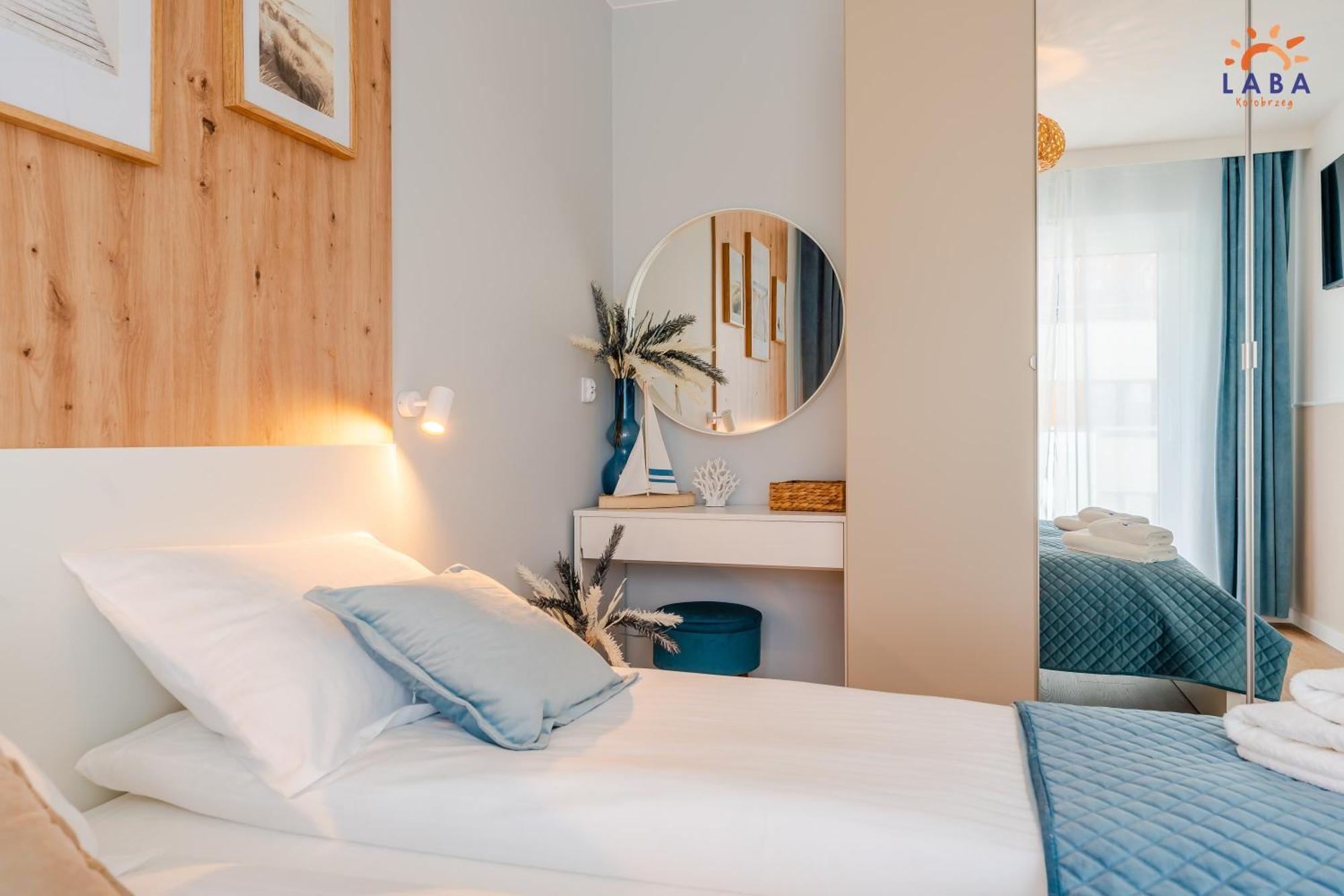Laba Kolobrzeg Apartamenty Kollataja Z Parkingiem エクステリア 写真